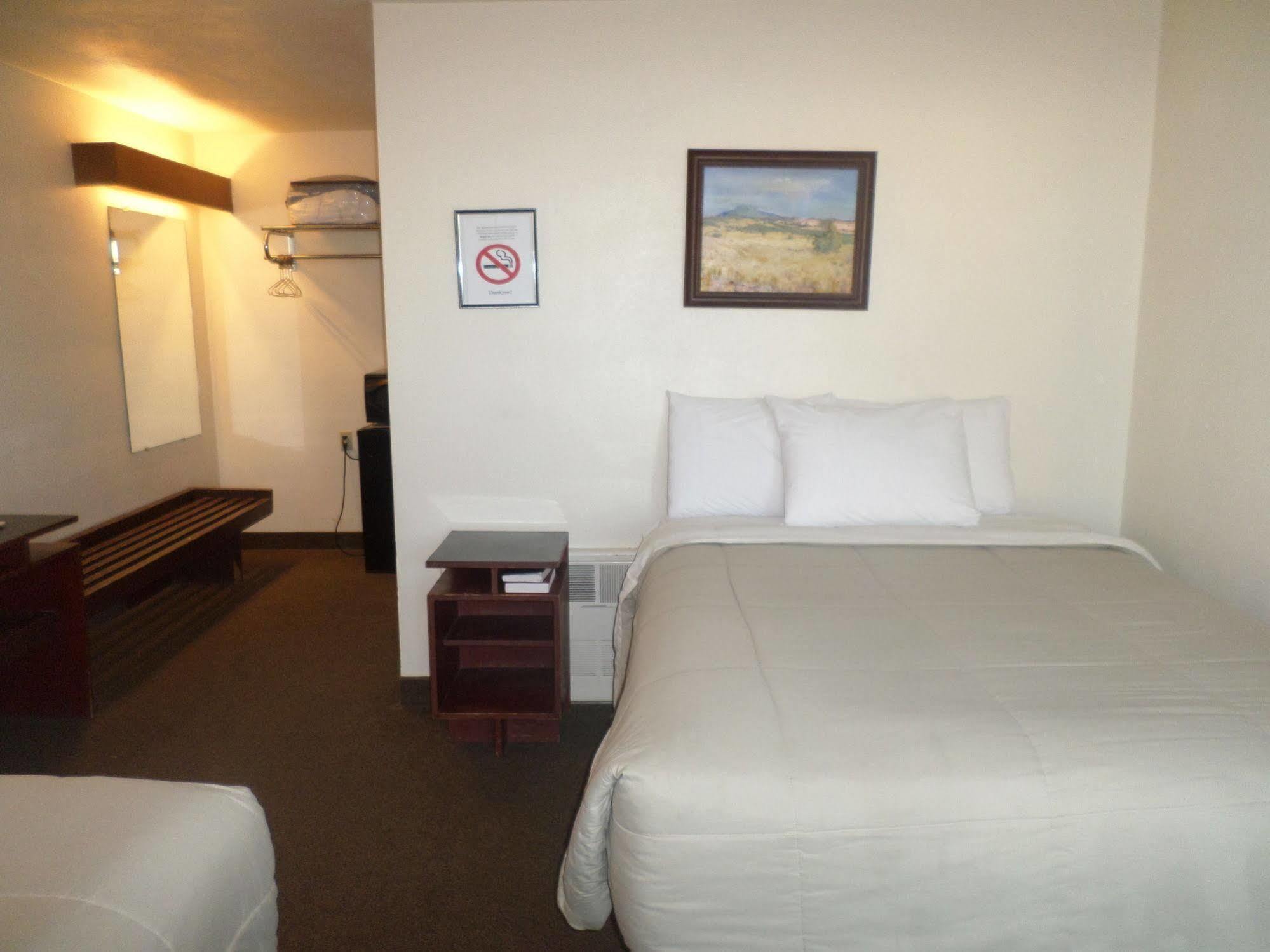 Cliff Palace Motel ブランディング エクステリア 写真