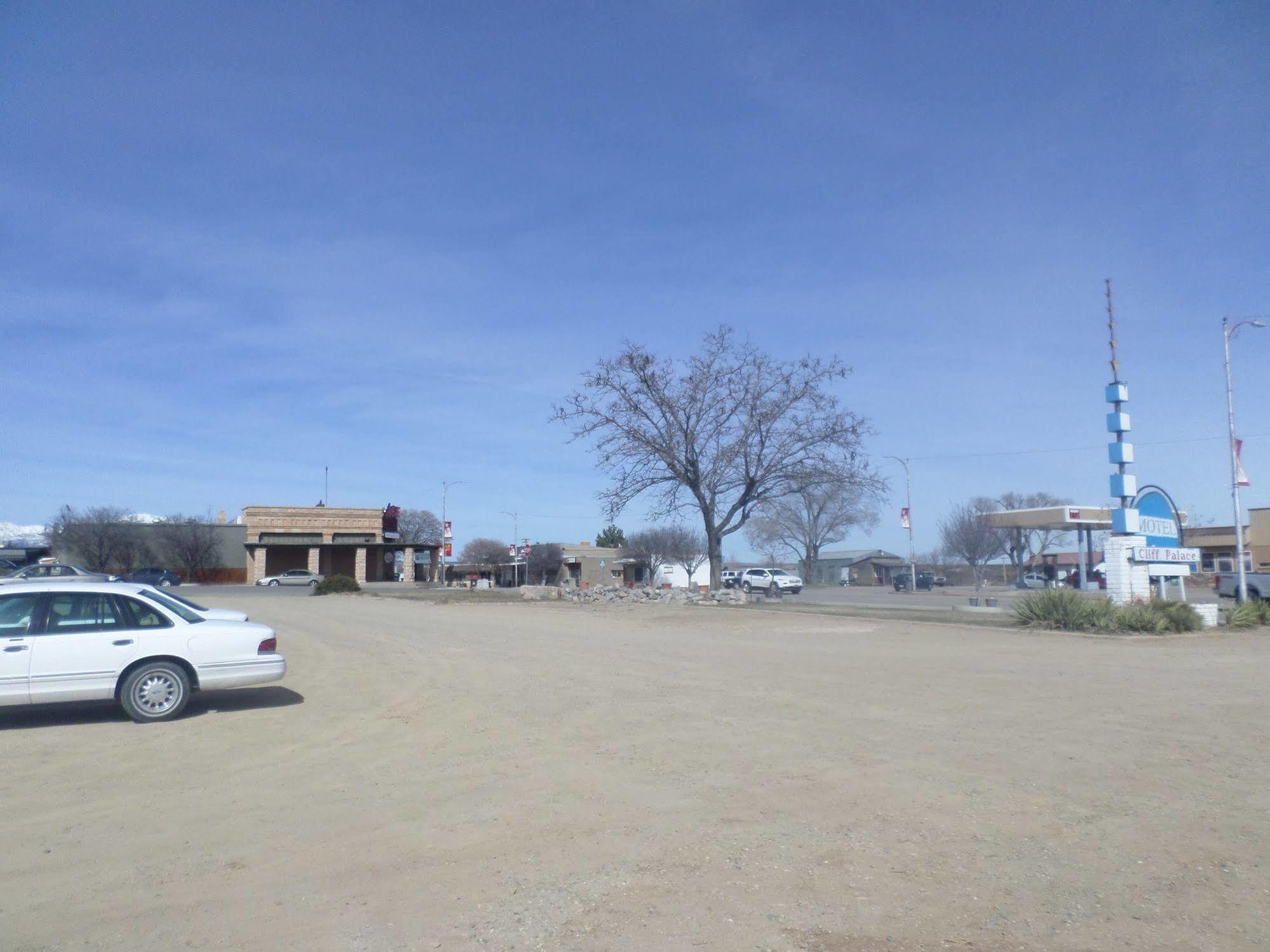 Cliff Palace Motel ブランディング エクステリア 写真